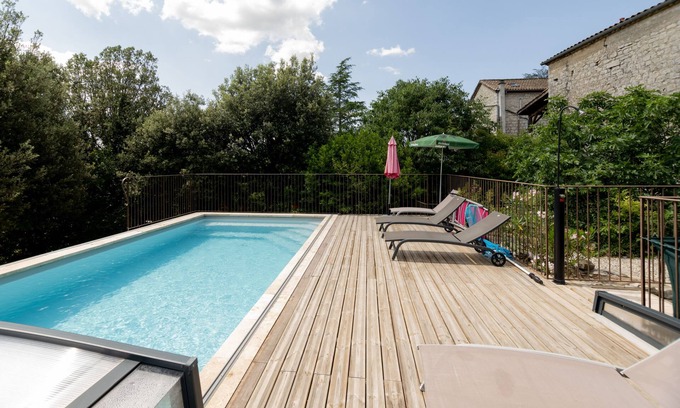 Labeaume House | Stone farmhouse in the countryside