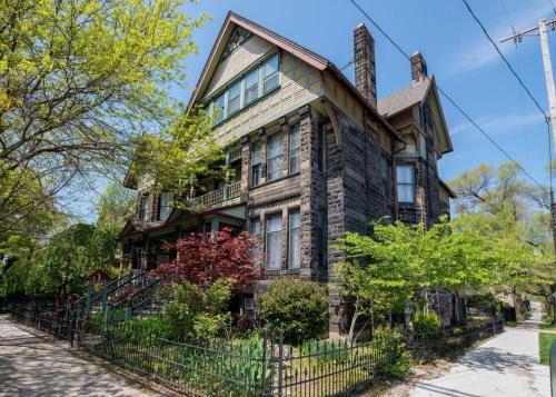 Ohio City Hotel | Stone Gables Inn