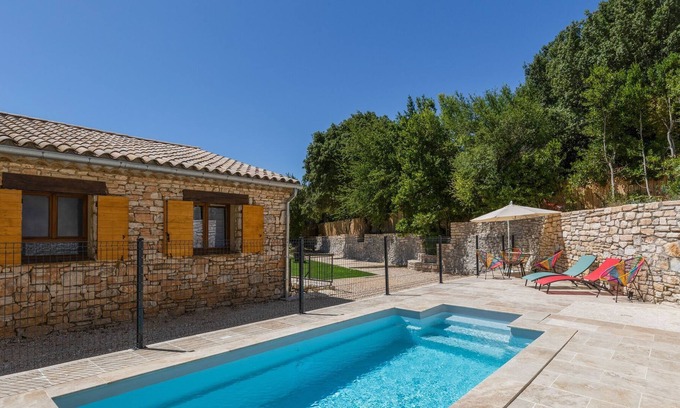 Orgnac-l'Aven House | Stone holiday home with private pool in southern Ardèche