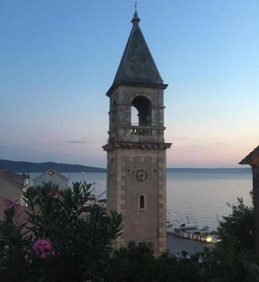 Kastel Sucurac Villa | Stone house Castellum
