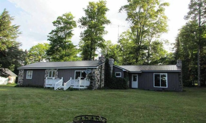 McMillan House | Stone House:Fire Pits and Lake Dips – The Best Summer Stay on East Lake!