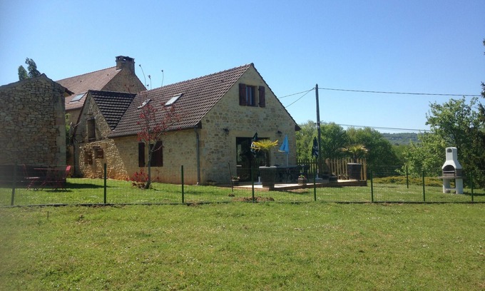 Saint-Cirq-Madelon Cottage | Stone house near Sarlat