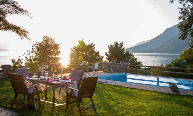 Paradise Beach Villa | Stone house with private pool near the sea!