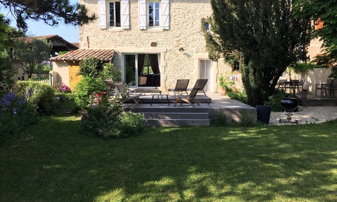 Chabeuil House | Stone house with swimming pool near the village
