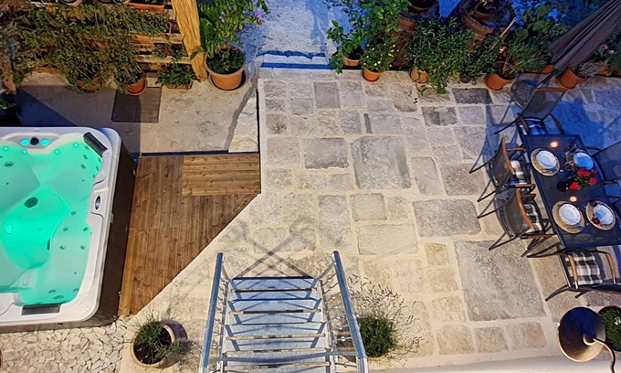 Rakalj House | Stone house with whirlpool in the countryside, near the sea