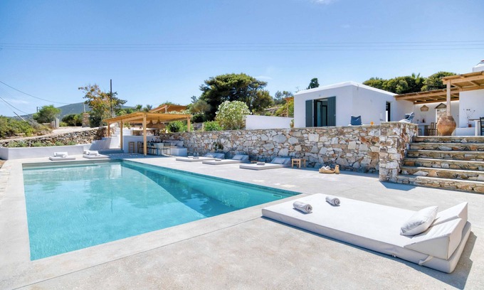 Antiparos House | Stone Pine House | Antiparos