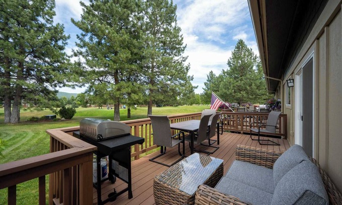 Blanchard Condo | Stone Ridge Condo: Golf Course Views & Family Fun!