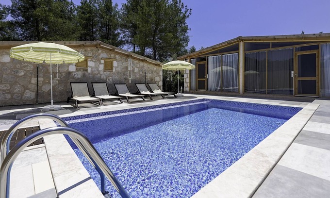 Kas House | Stone Vacation Flat w Pool in Kas