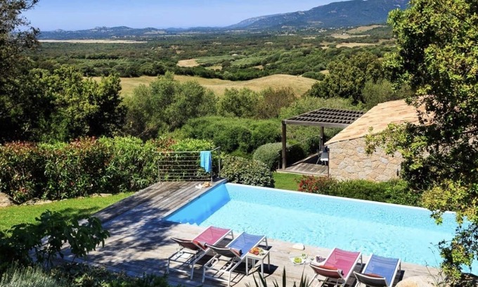 Figari Villa | Stone villa with heated pool close to the most beautiful beaches!