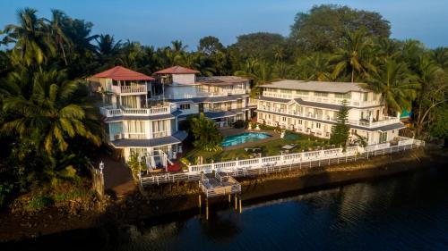Kudal Resort | Stone Wood Riverfront Resort, Siolim