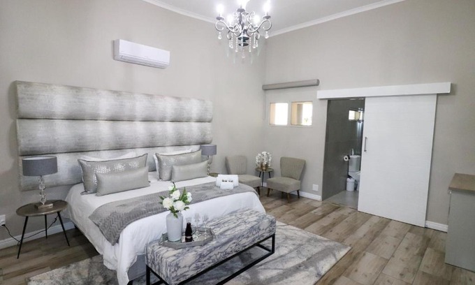 Langenhoven Park House | Stonehill Villa