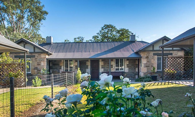 Angaston Villa | Stoneleigh Cottage Bed and Breakfast