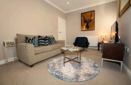 South Cliff Apartment | Stones Throw
