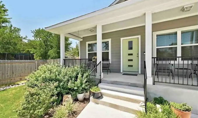 Kingsland House | Stone’s Throw Stay - Less than a Mile from Lake LBJ
