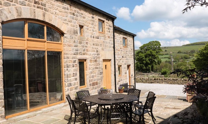Midhopestones Cottage | Stoneycroft Barn