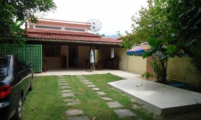 Centro House | Storey house on 300m2 of land with terrace, 4 bedrooms, 3suit. bbcue and shower