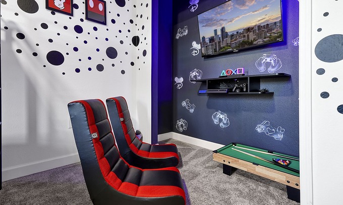 Kissimmee House | Storey Lake Escape w/Pool, Games & Water Park