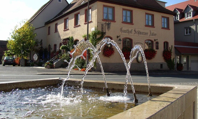 Ipsheim Apartment | Stork's Nest vacation apartment Large vacation apartment with roof terrace for 1-6 people