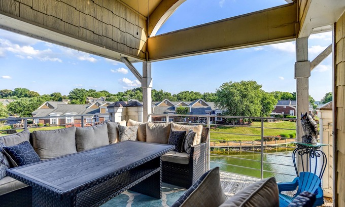 Cornelius Condo | Stormin Normans Nest by SoCharm | 3rd Floor Cornelius Condo