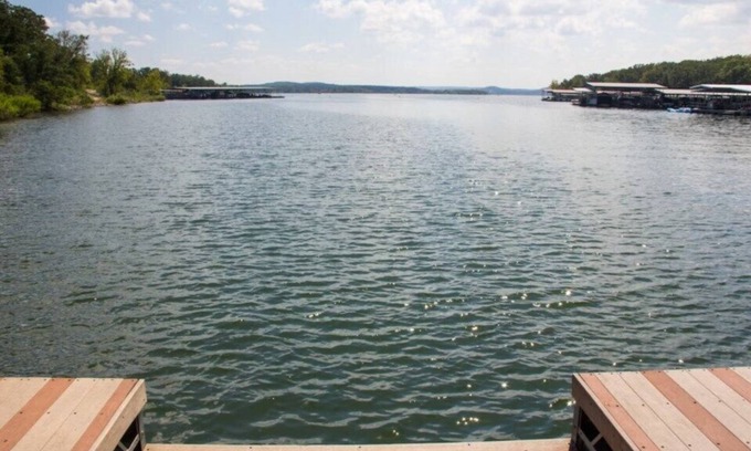 Branson Condo | Stormy Point Lakeside - 1 Bedroom