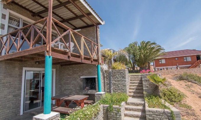 Strandfontein House | Strandfontein Accommodation