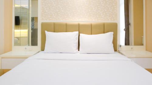 Surabaya Apartment | Strategic and Cozy Living Studio at Bale Hinggil Apartment By Travelio