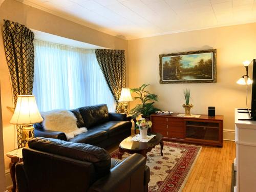 Niagara Falls Bed & Breakfast | Strathaird Bed and Breakfast