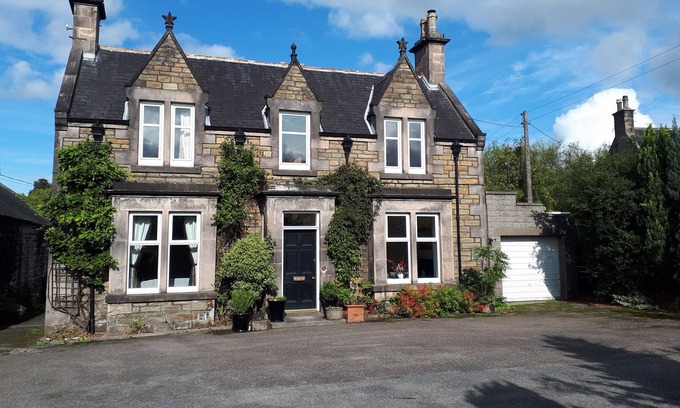 Keith Cottage | STRATHMILL HOUSE, family friendly, character holiday cottage in Keith