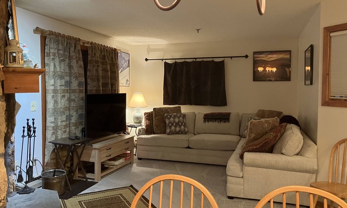 Stratton Mountain Condo | Stratton Mountain, Nearly Ski In/Ski Out, Obertal C Building, 2 Bedrooms, 1 Bath