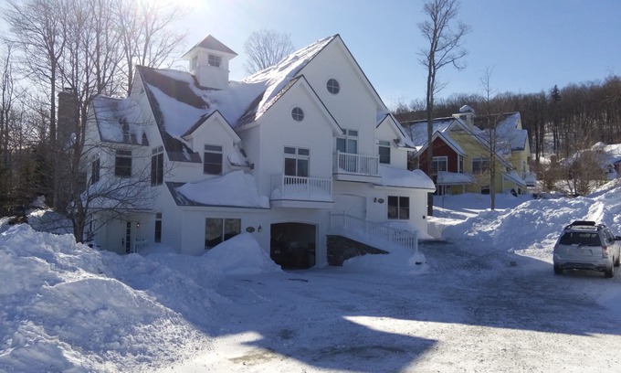 Stratton Mountain House | Stratton Mountain Resort Solstice Luxury 5 bedroom Ski-In/Out Vacation Home
