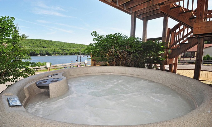 Thayerville Cabin | Strawberry Fields