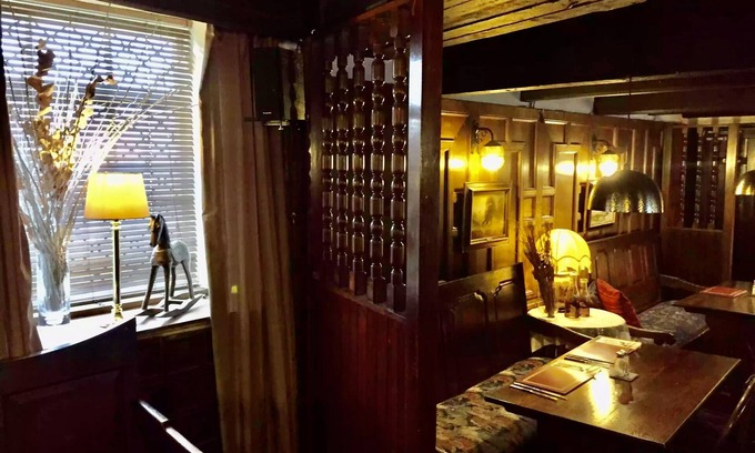 Hayton Hotel | String of Horses