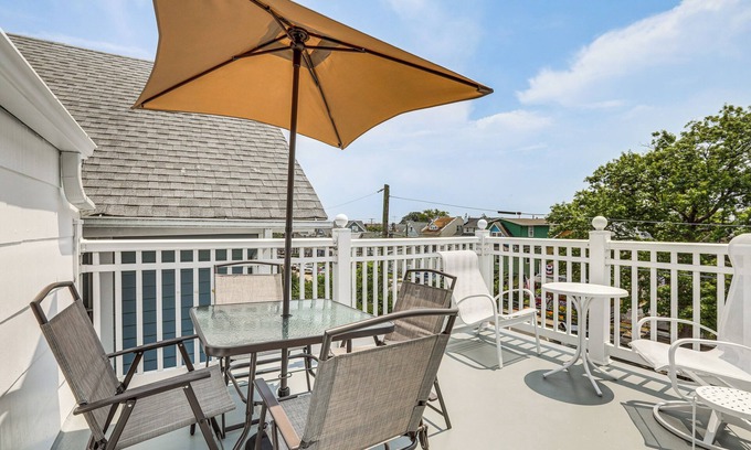 Ocean Grove Apartment | Stroll to Ocean Grove Boardwalk & Beach: Sleek Apt