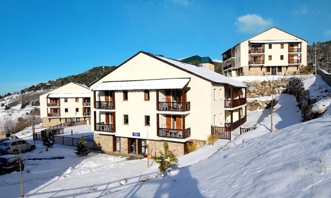 Font-Romeu-Odeillo-Via Apartment | Studio équipé et au calme, Casiers à skis