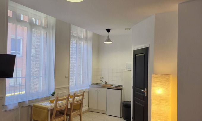 Cambrai Apartment | Studio 1 du Temple Hyper Centre