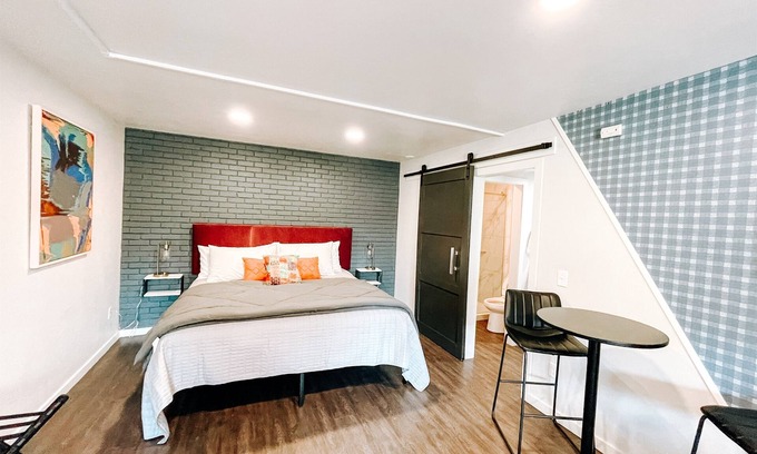 Downtown Oklahoma City Apartment | Studio #15 Modern Studio in OKC's Vibrant Midtown!