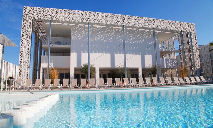 Cap d'Agde Apartment | Studio 150m de la Plage | Sauna + Accès Piscine