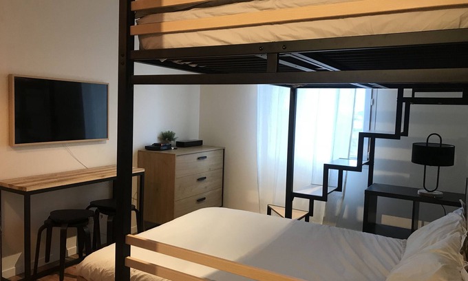 Montevrain Apartment | Studio 150m from RER A-Val d'Europe. Disney/Paris