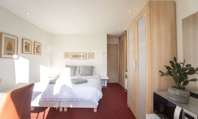 Zandvoort Apartment | Studio 19 with private parking