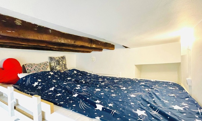 5th Arrondissement Apartment | Studio 2 pers - Heart of Paris