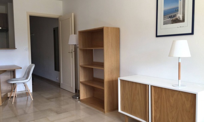 Saint Philippe Apartment | Studio 30 m2 NICE sea view near walk of the English.