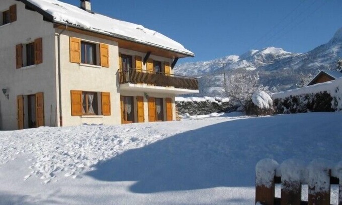 Villard-de-Lans Apartment | Studio 4 people with south facing terrace and lawn