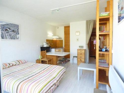 Arette Apartment | Studio 4 pers avec balcon, pied des pistes, parking gratuit, ascenseur - FR-1-602-1