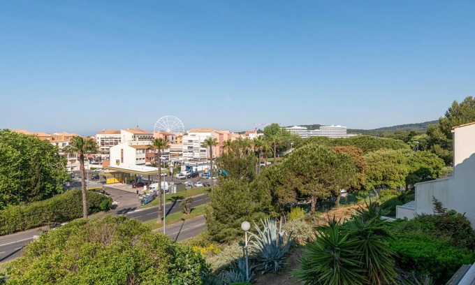 Cap d'Agde Apartment | Studio 4 ppl, sea at 200m, near the centre