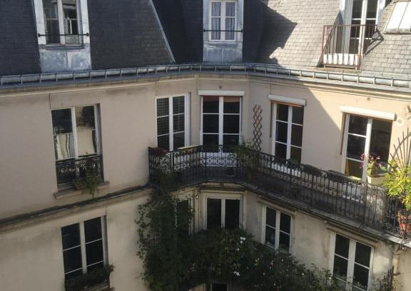 Quartier de la Place-Vendome Apartment | Studio 6