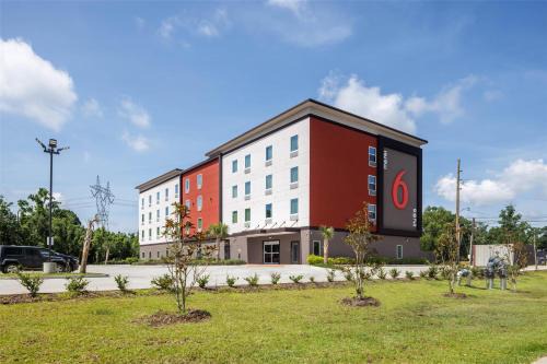 Gonzales Hotel | Studio 6 Gonzales, LA Baton Rouge Geismar Prairieville I 10