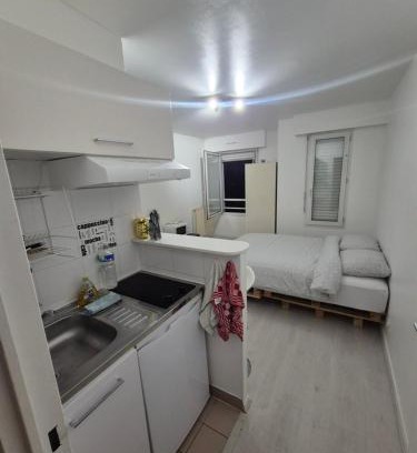 Suresnes Apartment | Studio a Suresnes