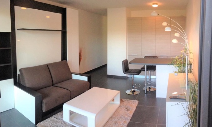 Porto-Vecchio Apartment | STUDIO air-conditioned standing with SEA VIEW and POOL