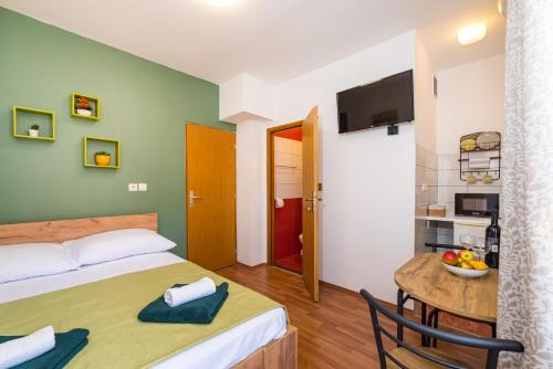 Zadar Old Town Apartment | Studio and Rooms Zadar City Wall
