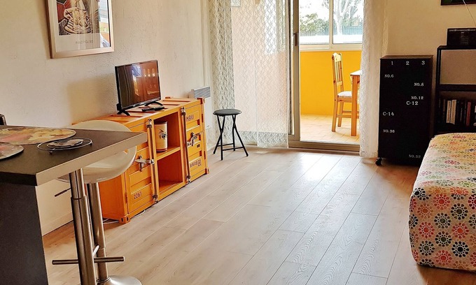 Golfe Juan Condo | Studio any comfort 2 people in residence of standing
